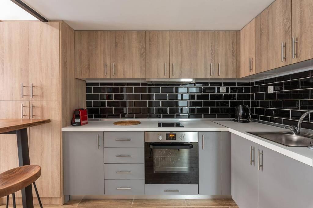 Industrial Loft Near Seaside W 200Mbps Daire Selanik Dış mekan fotoğraf